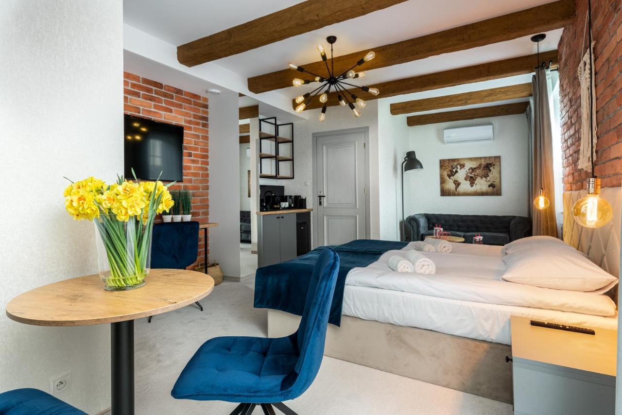 Zamkowe Apartamenty 산도미에르즈 외부 사진